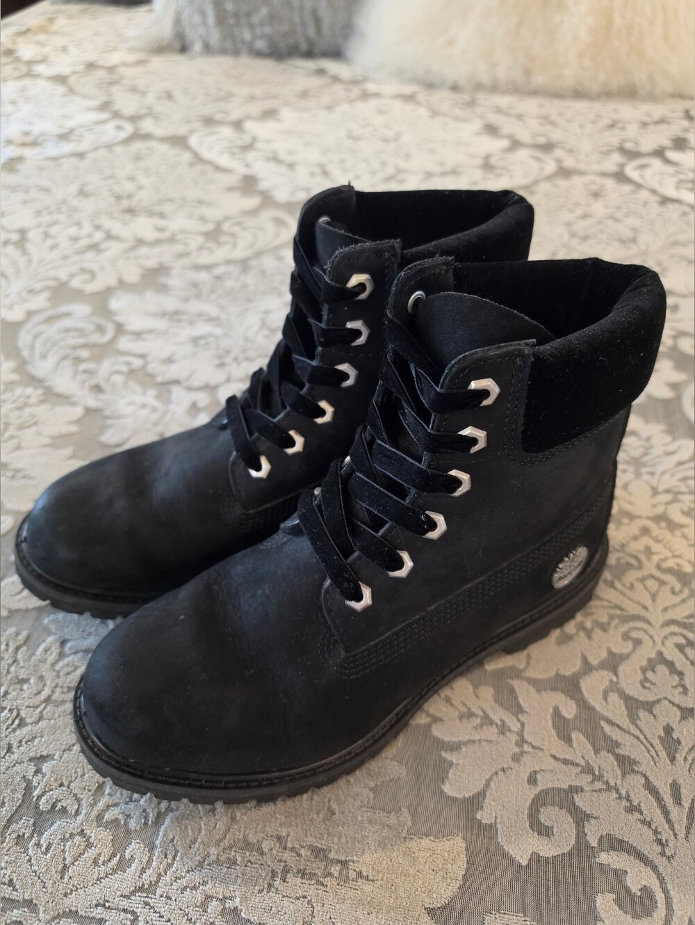 Timberland A1KHH Premium 6" Waterproof Black Velvet Boots Women’s 8